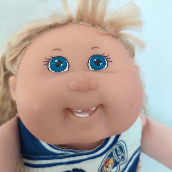 Cabbage Patch Kids Doll Blonde Hair Blue Eyes 20th Anniversary 83-03 vtg RARE - Picture 2 of 8